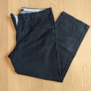 Banana Republic Emerson Chino Size 38x32